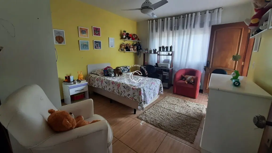 Casa com 5 quartos à venda, 257m2 em Pinheiro Machado, Santa Maria - RS - imagem 9 Foto 9 de Casa com 5 quartos à venda, 257m2 em Pinheiro Machado, Santa Maria - RS