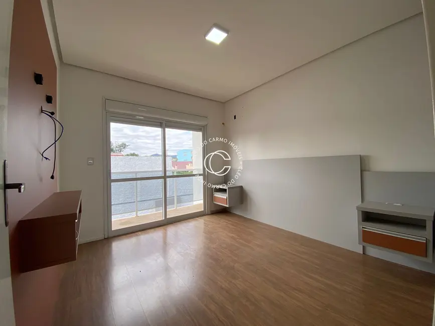 Casa de Condomínio com 3 quartos à venda, 112m2 em Pinheiro Machado, Santa Maria - RS - imagem 8 Foto 8 de Casa de Condomínio com 3 quartos à venda, 112m2 em Pinheiro Machado, Santa Maria - RS