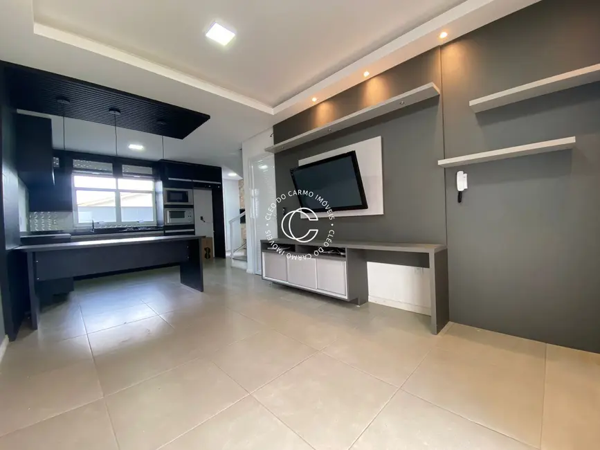 Casa de Condomínio com 3 quartos à venda, 112m2 em Pinheiro Machado, Santa Maria - RS - imagem 3 Foto 3 de Casa de Condomínio com 3 quartos à venda, 112m2 em Pinheiro Machado, Santa Maria - RS