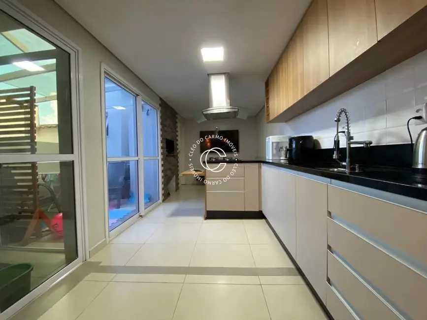 Foto 6 de Casa de Condomínio com 3 quartos à venda, 68m2 em Nossa Senhora de Lourdes, Santa Maria - RS