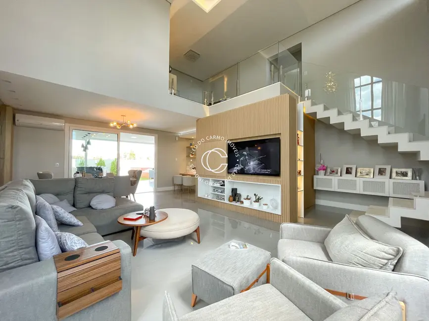 Foto 4 de Casa de Condomínio com 3 quartos à venda, 310m2 em Camobi, Santa Maria - RS