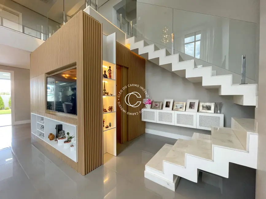 Foto 6 de Casa de Condomínio com 3 quartos à venda, 310m2 em Camobi, Santa Maria - RS