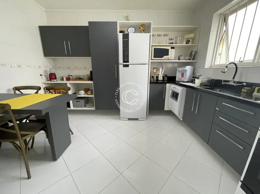 Casa com 3 quartos à venda, 151m2 em Camobi, Santa Maria - RS - imagem 9 Foto 9 de Casa com 3 quartos à venda, 151m2 em Camobi, Santa Maria - RS