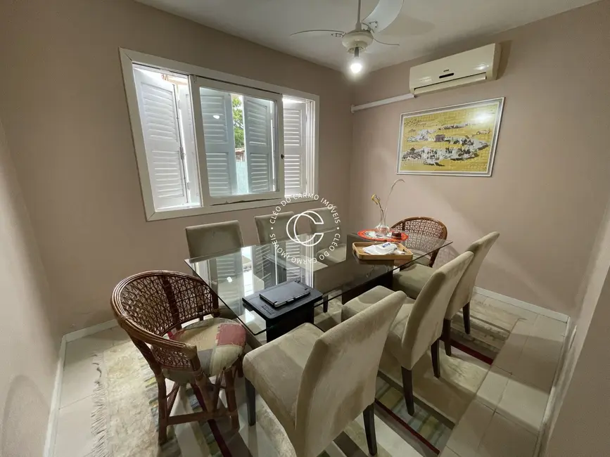 Casa com 3 quartos à venda, 151m2 em Camobi, Santa Maria - RS - imagem 7 Foto 7 de Casa com 3 quartos à venda, 151m2 em Camobi, Santa Maria - RS