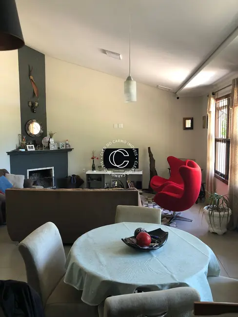 Casa com 3 quartos à venda, 272m2 em Itaara - RS - imagem 3 Foto 3 de Casa com 3 quartos à venda, 272m2 em Itaara - RS