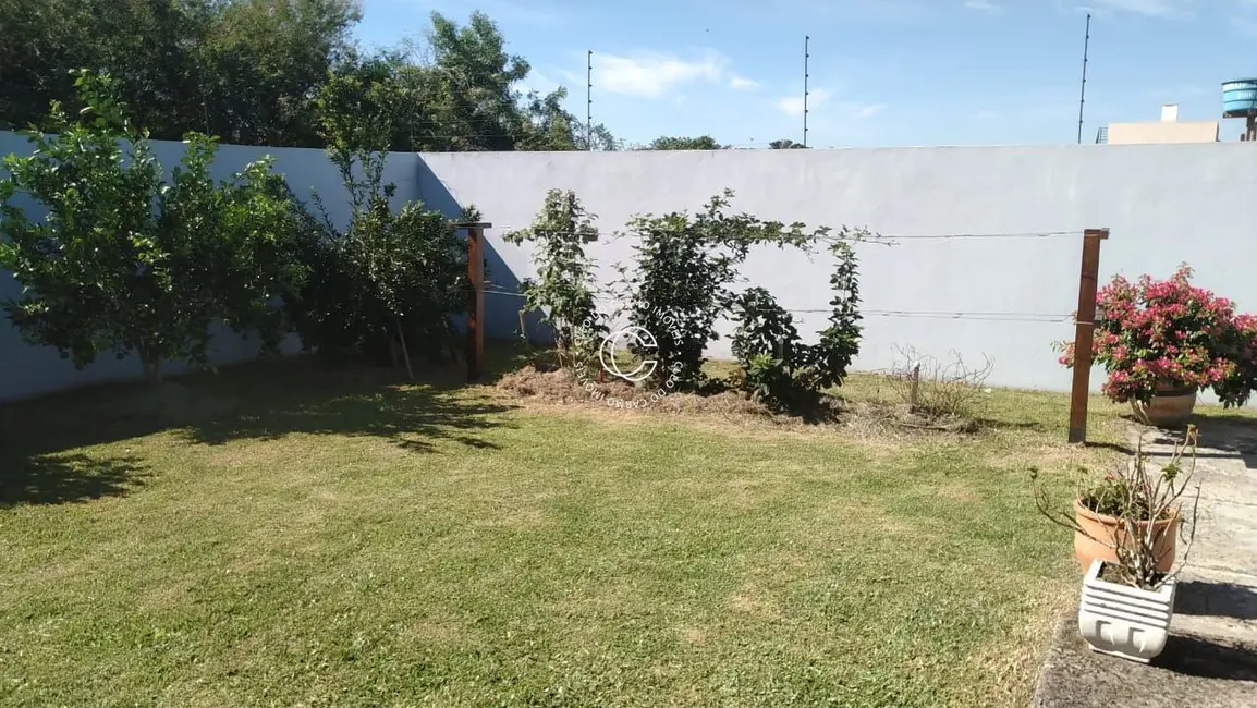 Casa com 2 quartos à venda, 81m2 em Camobi, Santa Maria - RS - imagem 3 Foto 3 de Casa com 2 quartos à venda, 81m2 em Camobi, Santa Maria - RS