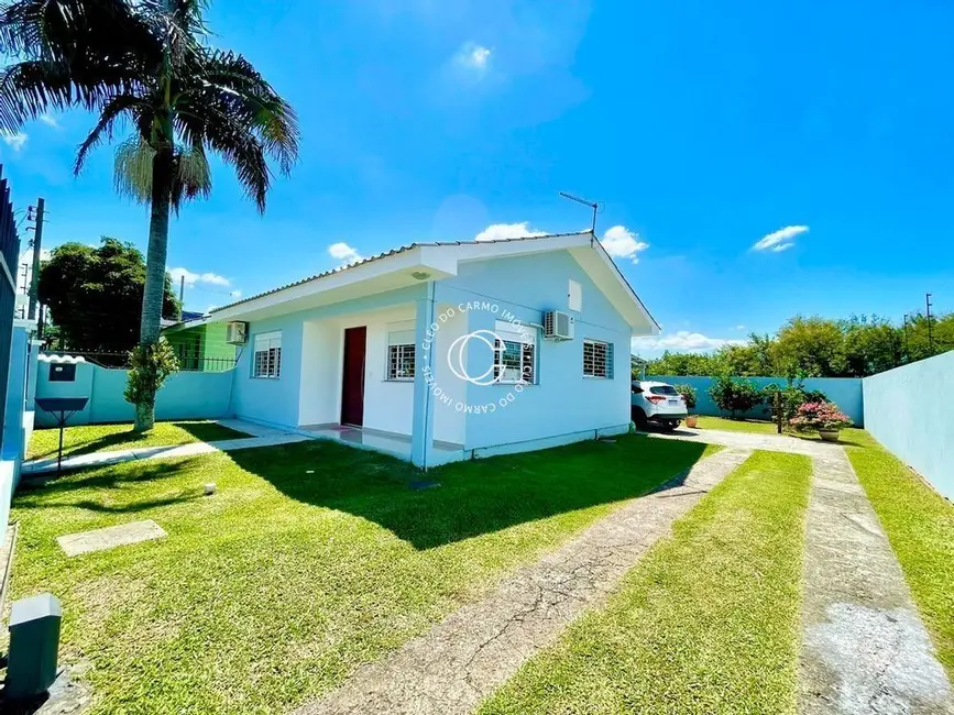 Foto 1 de Casa com 2 quartos à venda, 81m2 em Camobi, Santa Maria - RS