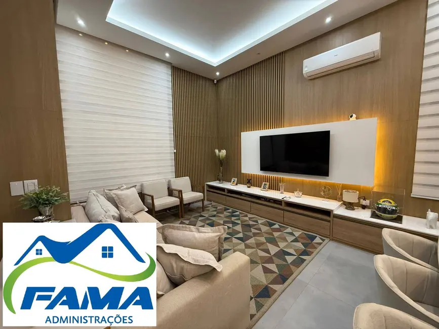 Foto 3 de Casa de Condomínio com 4 quartos à venda, 900m2 em Porangaba - SP