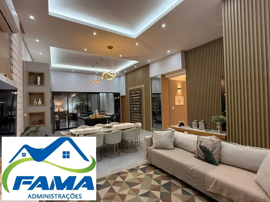 Foto 4 de Casa de Condomínio com 4 quartos à venda, 900m2 em Porangaba - SP