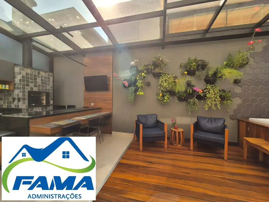 Foto 3 de Casa de Condomínio com 3 quartos à venda em Jardim Monte Kemel, São Paulo - SP