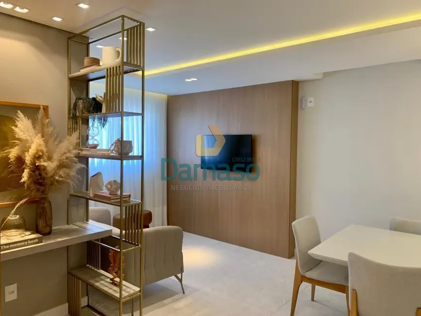 Apartamento com 2 quartos à venda, 63m2 em Vila Operária, Itajai - SC - imagem 3 Foto 3 de Apartamento com 2 quartos à venda, 63m2 em Vila Operária, Itajai - SC