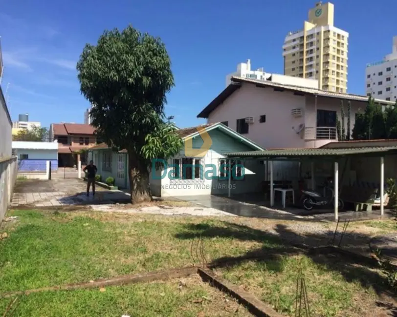 Foto 3 de Terreno / Lote à venda, 600m2 em Vila Operária, Itajai - SC