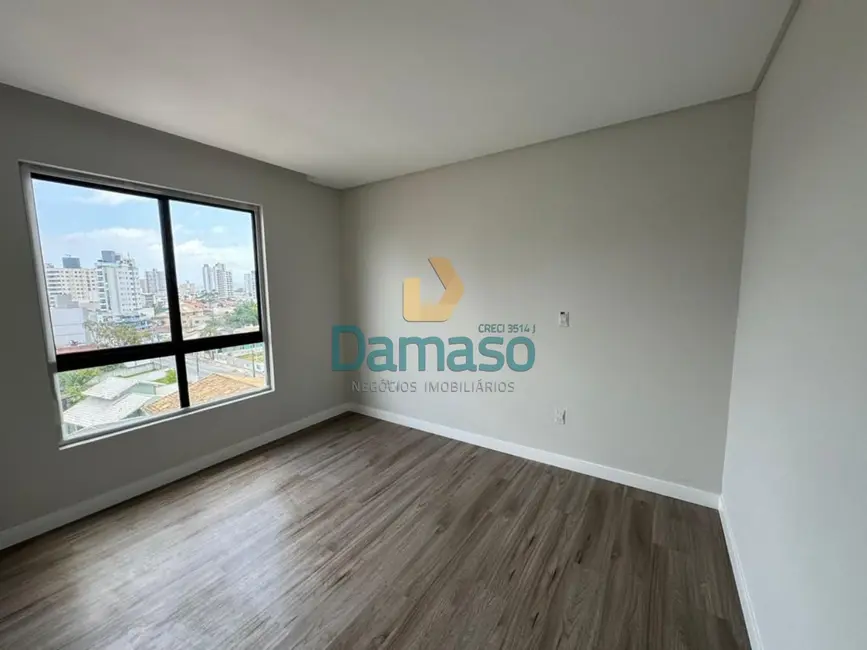 Foto 4 de Apartamento com 2 quartos à venda, 74m2 em Vila Operária, Itajai - SC