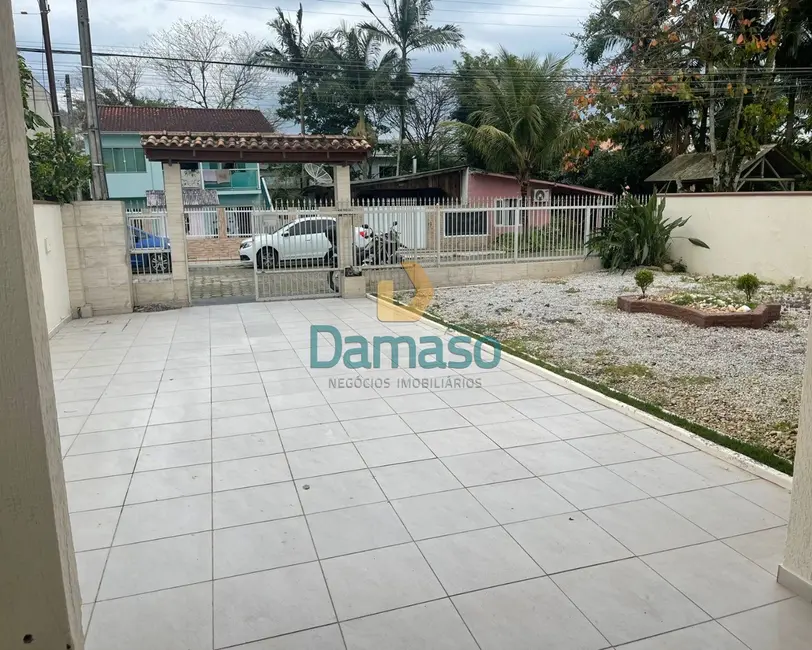 Casa com 3 quartos à venda, 140m2 em Dom Bosco, Itajai - SC - imagem 5 Foto 5 de Casa com 3 quartos à venda, 140m2 em Dom Bosco, Itajai - SC