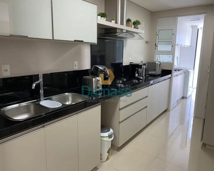 Foto 1 de Apartamento com 3 quartos à venda, 304m2 em Centro, Itajai - SC