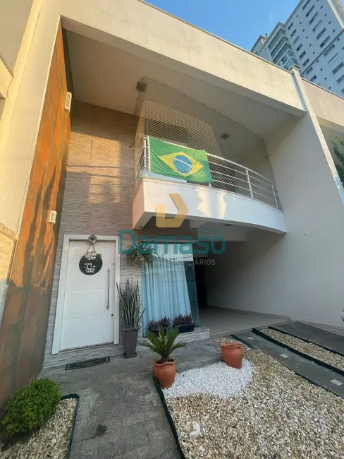 Foto 3 de Casa com 3 quartos à venda, 152m2 em Ressacada, Itajai - SC