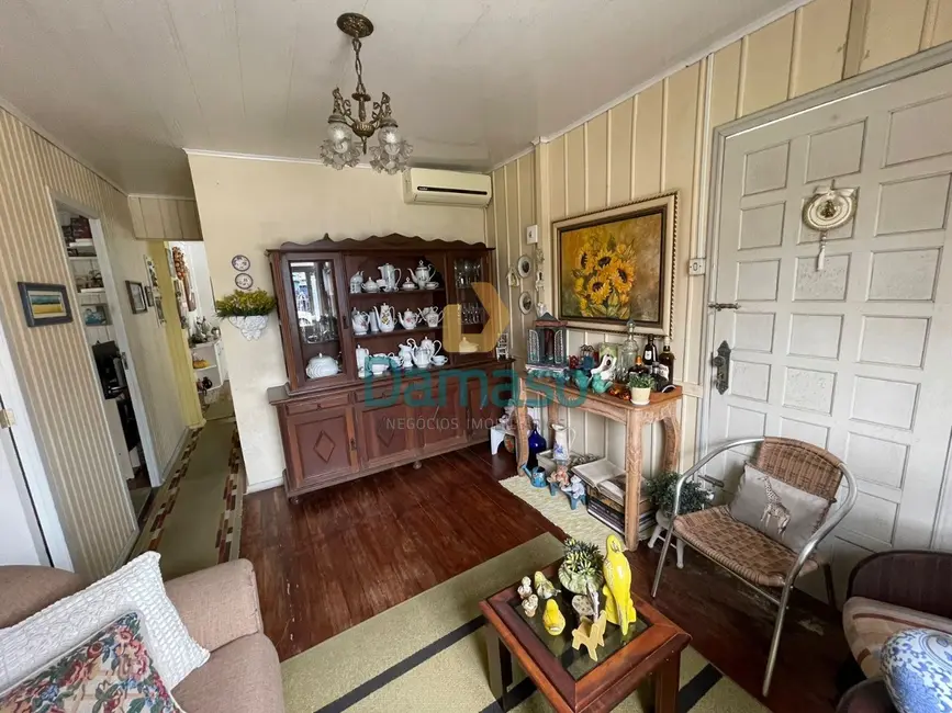 Casa com 4 quartos à venda, 150m2 em São Judas, Itajai - SC - imagem 7 Foto 7 de Casa com 4 quartos à venda, 150m2 em São Judas, Itajai - SC