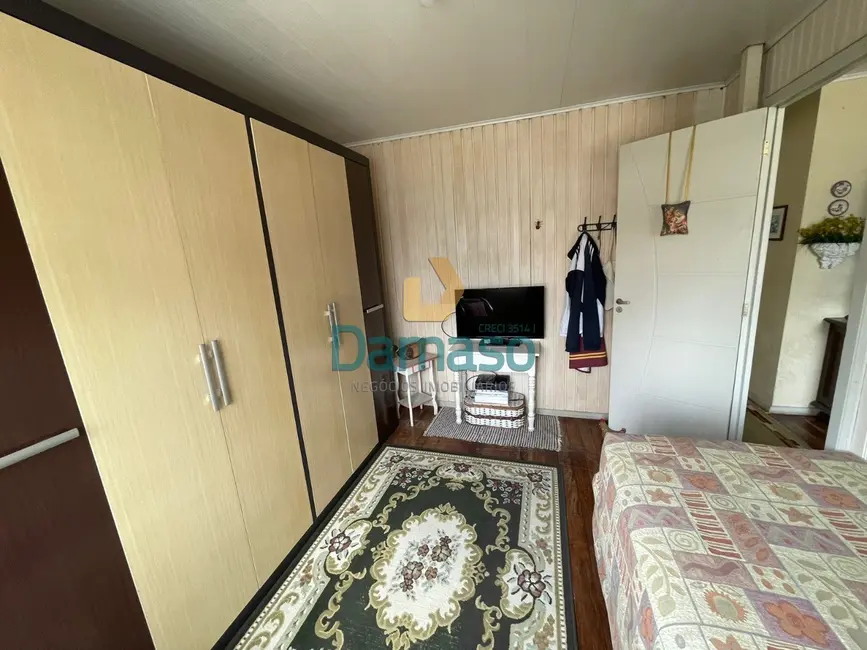 Casa com 4 quartos à venda, 150m2 em São Judas, Itajai - SC - imagem 6 Foto 6 de Casa com 4 quartos à venda, 150m2 em São Judas, Itajai - SC