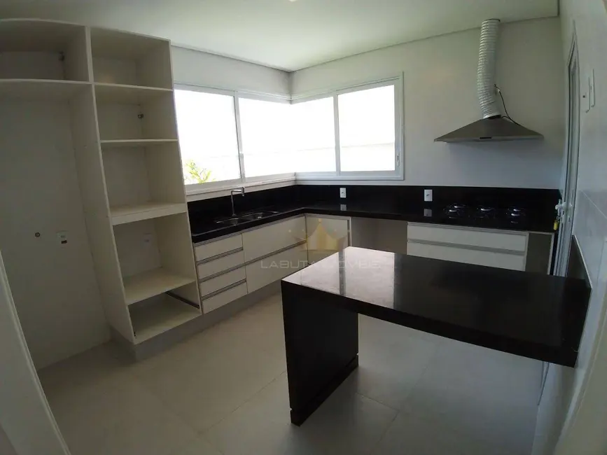 Casa de Condomínio com 3 quartos para alugar, 250m2 em Sumare - SP - imagem 5 Foto 5 de Casa de Condomínio com 3 quartos para alugar, 250m2 em Sumare - SP