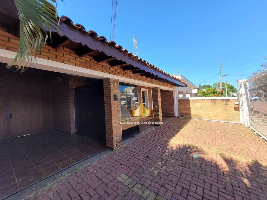 Casa com 1 quarto para alugar, 250m2 em Centro, Sumare - SP - imagem 2 Foto 2 de Casa com 1 quarto para alugar, 250m2 em Centro, Sumare - SP