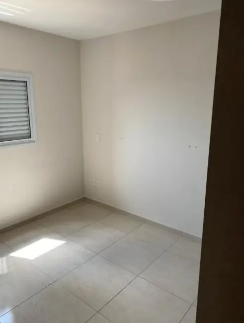 Apartamento com 2 quartos para alugar, 58m2 em Parque Emília, Sumare - SP - imagem 6 Foto 6 de Apartamento com 2 quartos para alugar, 58m2 em Parque Emília, Sumare - SP