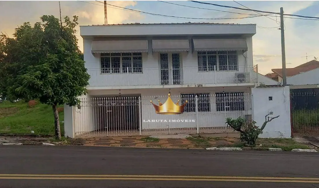 Foto 1 de Casa com 4 quartos para alugar, 270m2 em Centro, Sumare, SP