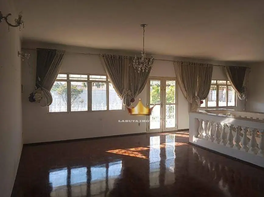 Casa com 4 quartos para alugar, 270m2 em Centro, Sumare - SP - imagem 5 Foto 5 de Casa com 4 quartos para alugar, 270m2 em Centro, Sumare - SP