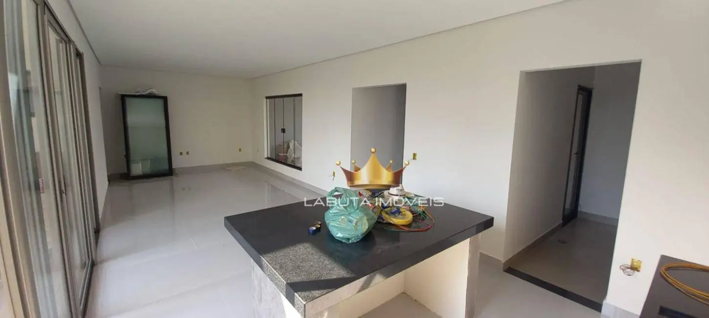 Casa com 3 quartos para alugar, 270m2 em Parque Franceschini, Sumare - SP - imagem 8 Foto 8 de Casa com 3 quartos para alugar, 270m2 em Parque Franceschini, Sumare - SP