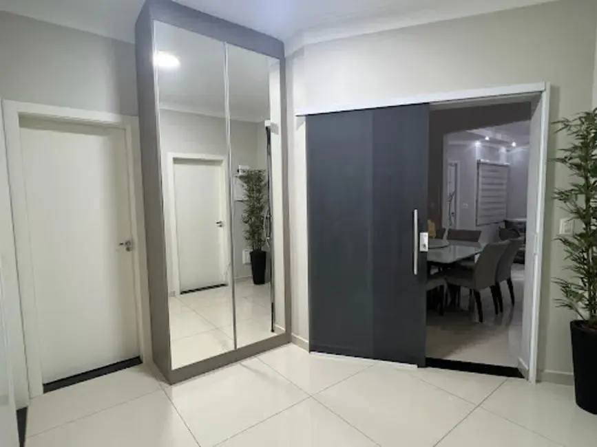 Foto 9 de Sobrado com 4 quartos à venda, 300m2 em Jardim Residencial Vaughan, Sumare - SP