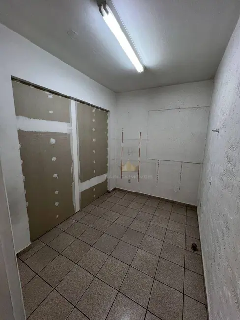 Sala Comercial para alugar, 150m2 em Centro, Sumare - SP - imagem 8 Foto 8 de Sala Comercial para alugar, 150m2 em Centro, Sumare - SP