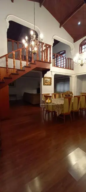 Foto 8 de Casa com 3 quartos para alugar, 825m2 em Parque Hongaro, Sumare - SP