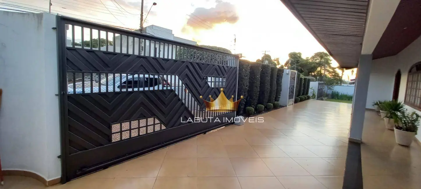Foto 4 de Casa com 3 quartos para alugar, 825m2 em Parque Hongaro, Sumare - SP