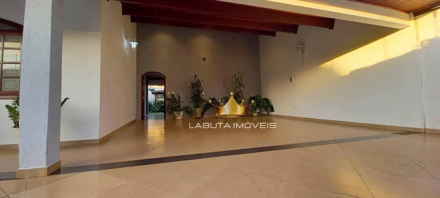 Foto 5 de Casa com 3 quartos para alugar, 825m2 em Parque Hongaro, Sumare - SP