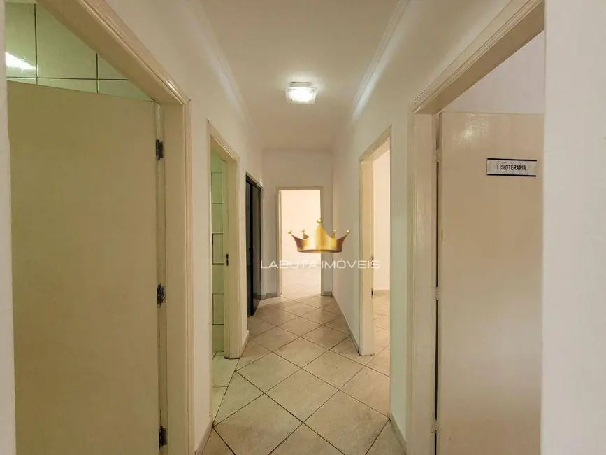 Casa com 3 quartos para alugar, 220m2 em Centro, Sumare - SP - imagem 3 Foto 3 de Casa com 3 quartos para alugar, 220m2 em Centro, Sumare - SP