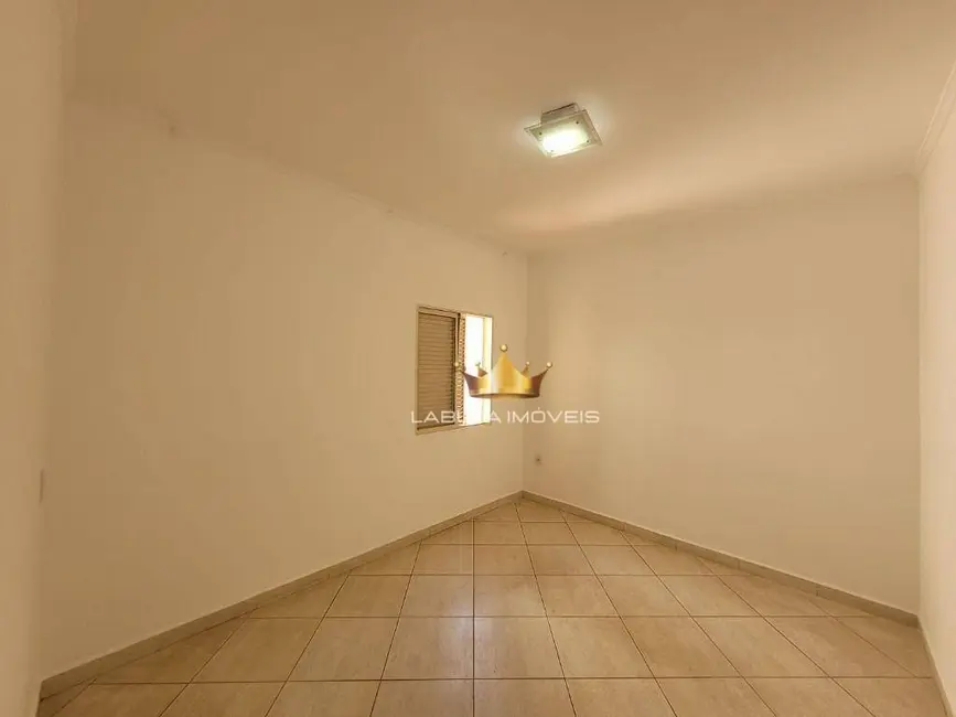 Casa com 3 quartos para alugar, 220m2 em Centro, Sumare - SP - imagem 9 Foto 9 de Casa com 3 quartos para alugar, 220m2 em Centro, Sumare - SP