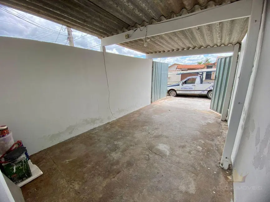 Foto 3 de Casa com 2 quartos para alugar, 150m2 em Jardim João Paulo II, Sumare - SP