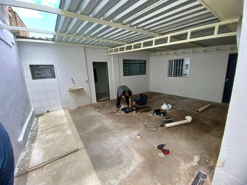 Foto 4 de Casa com 2 quartos para alugar, 150m2 em Jardim João Paulo II, Sumare - SP