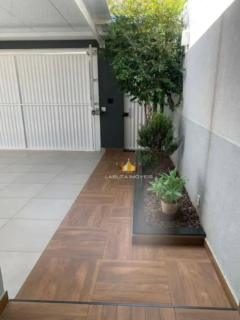 Casa com 3 quartos à venda, 250m2 em Jardim Residencial Vaughan, Sumare - SP - imagem 3 Foto 3 de Casa com 3 quartos à venda, 250m2 em Jardim Residencial Vaughan, Sumare - SP