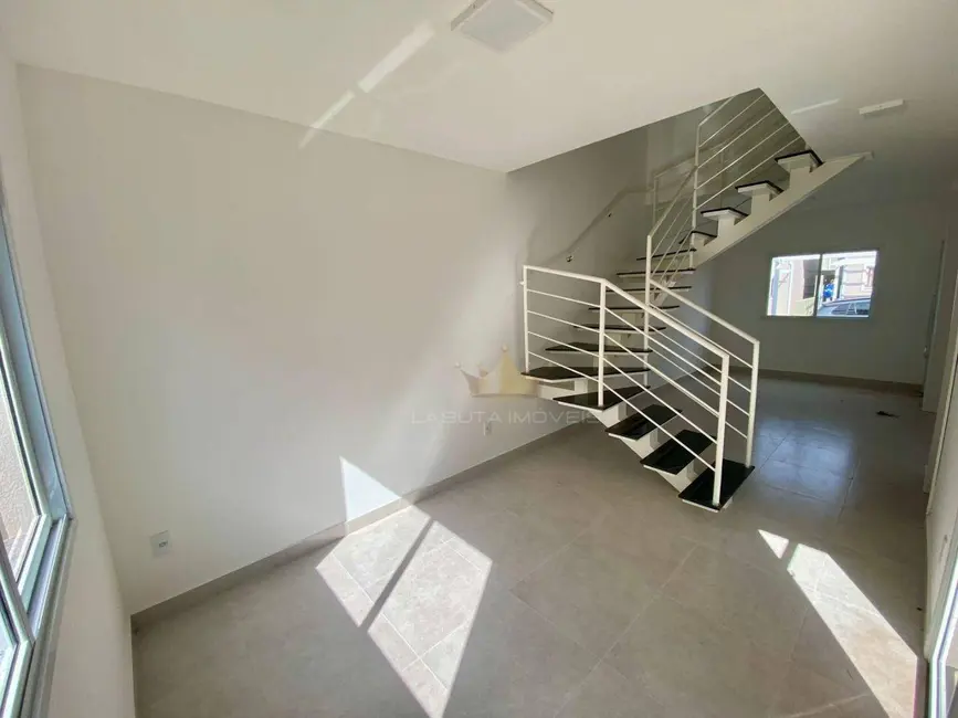 Casa de Condomínio com 3 quartos para alugar, 120m2 em Jardim Bela Vista, Nova Odessa - SP - imagem 6 Foto 6 de Casa de Condomínio com 3 quartos para alugar, 120m2 em Jardim Bela Vista, Nova Odessa - SP