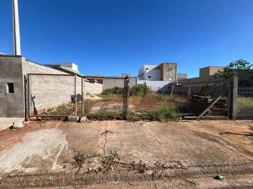 Foto 3 de Terreno / Lote à venda, 250m2 em Jardim Residencial Vaughan, Sumare - SP