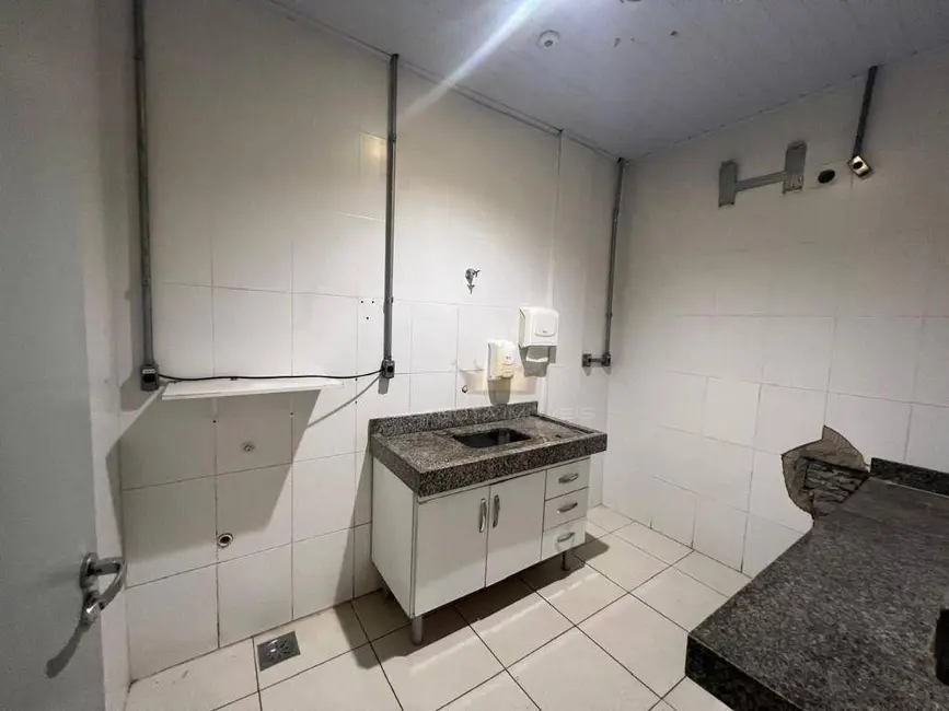 Sala Comercial para alugar, 1571m2 em Engordadouro, Jundiai - SP - imagem 6 Foto 6 de Sala Comercial para alugar, 1571m2 em Engordadouro, Jundiai - SP