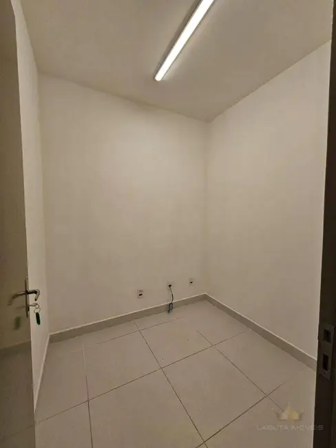 Sala Comercial para alugar, 80m2 em Centro, Nova Odessa - SP - imagem 9 Foto 9 de Sala Comercial para alugar, 80m2 em Centro, Nova Odessa - SP