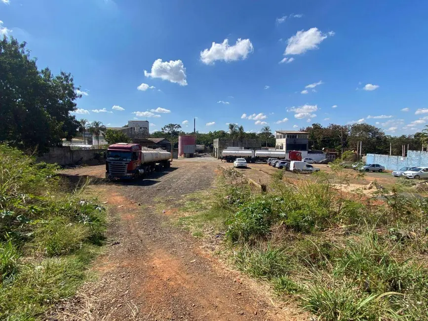 Foto 3 de Terreno / Lote à venda, 2340m2 em Centro, Sumare - SP