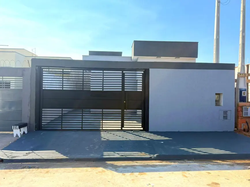 Foto 1 de Casa com 2 quartos à venda, 160m2 em Hortolandia - SP