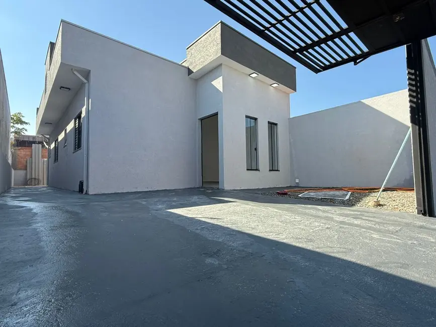 Foto 2 de Casa com 2 quartos à venda, 160m2 em Hortolandia - SP