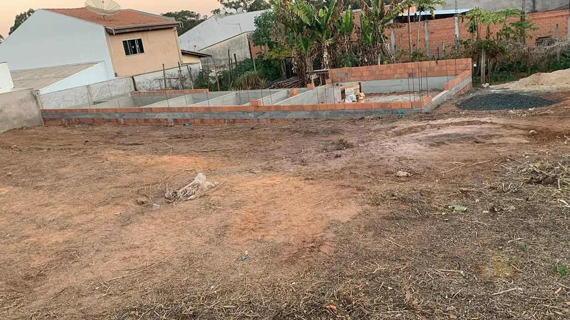 Foto 3 de Terreno / Lote à venda, 150m2 em Jardim Bertoni, Americana - SP