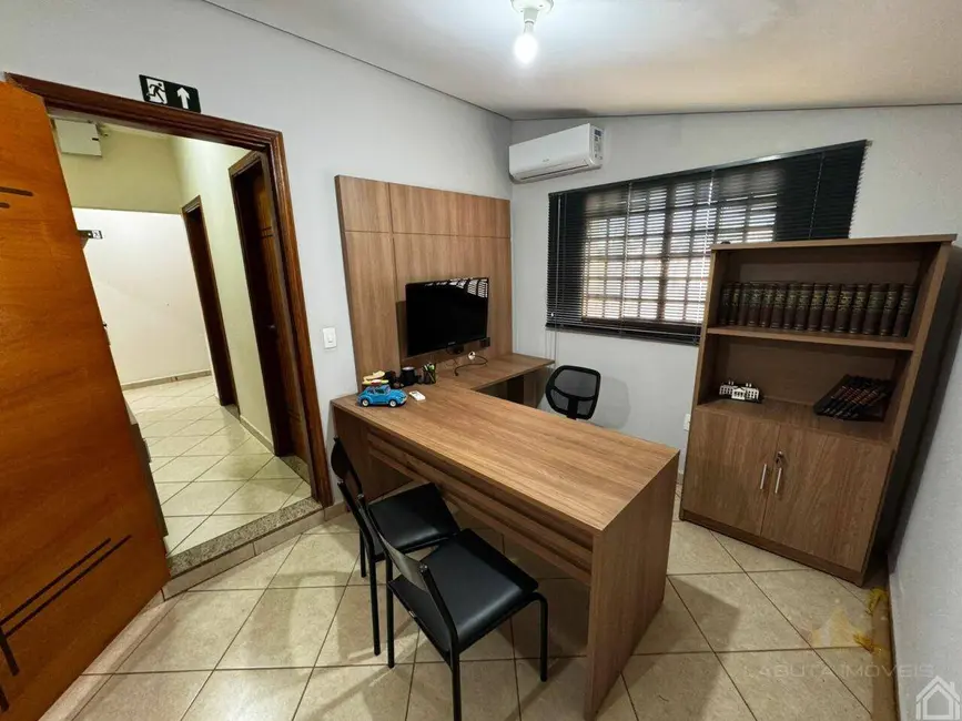 Foto 2 de Casa à venda, 300m2 em Centro, Sumare - SP