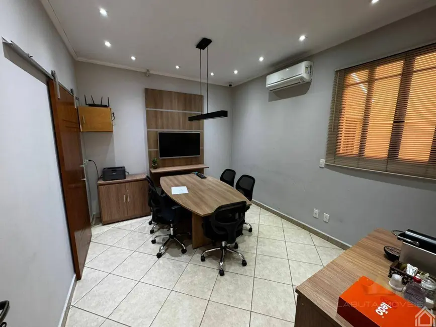 Foto 14 de Casa à venda, 300m2 em Centro, Sumare - SP