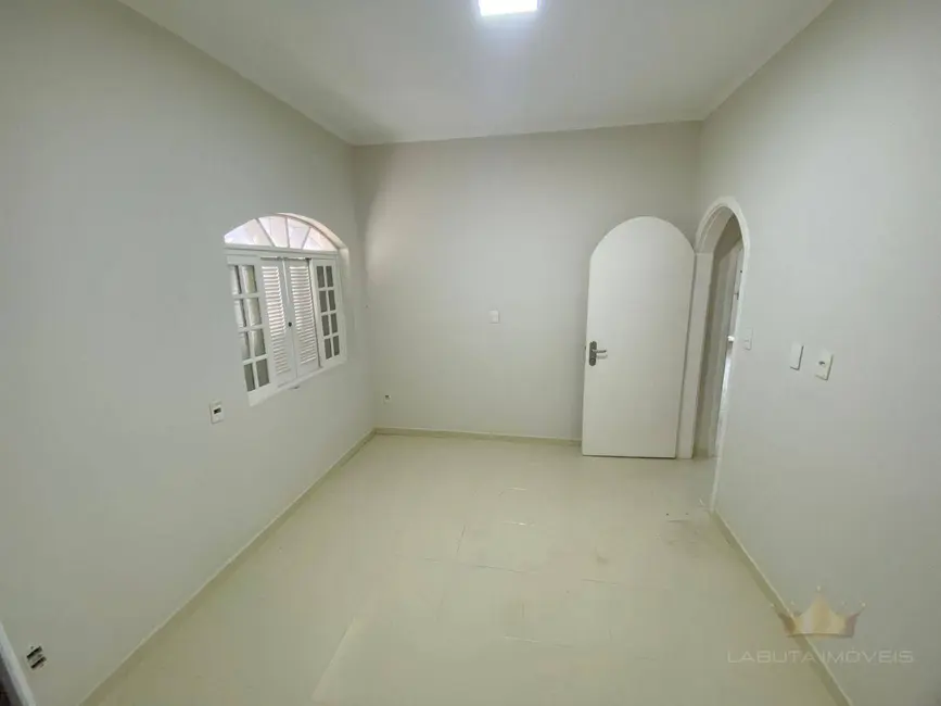 Foto 30 de Casa para alugar, 350m2 em Planalto do Sol, Sumare - SP