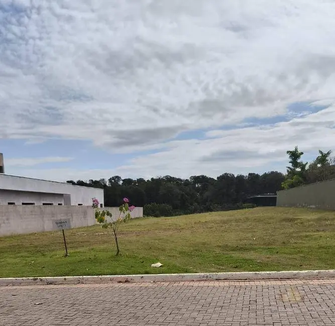 Foto 2 de Terreno / Lote à venda, 1044m2 em Nova Odessa - SP